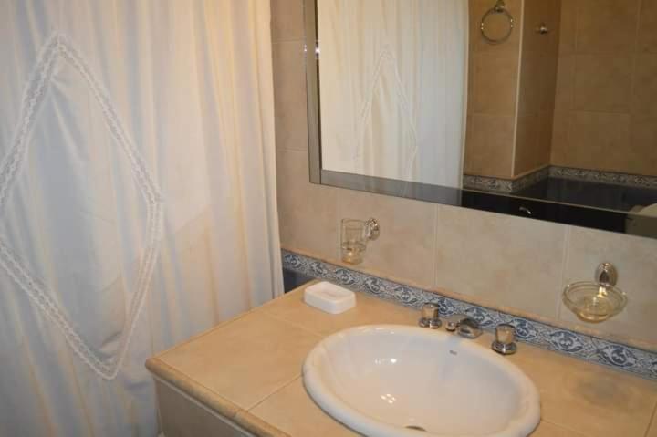 Nuevo Hotel Magnet Villa Carlos Paz Exteriör bild